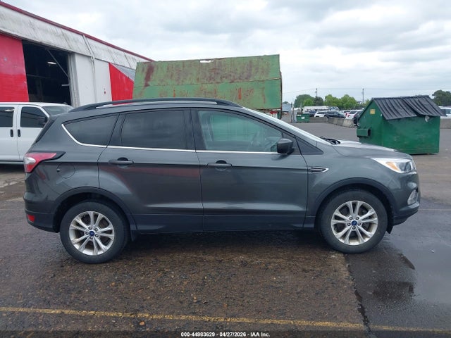 1FMCU9GD6JUD31055 Ford ESCAPE SE