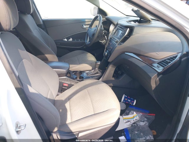 Продажа на аукционе авто 2018 Hyundai Santa Fe Sport 2.4l, vin: 5NMZT3LB8JH083739, номер лота: 44983674