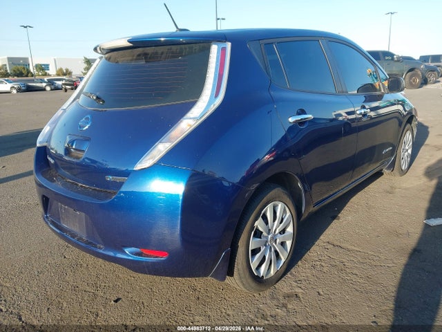 Nissan LEAF S 2017 1N4BZ0CP9HC310283 Image 4