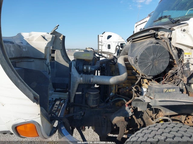Продаж на аукціоні авто 2002 Sterling Truck Lt 9500, vin: 2FZHAZAS82AJ76521, номер лоту: 44983719