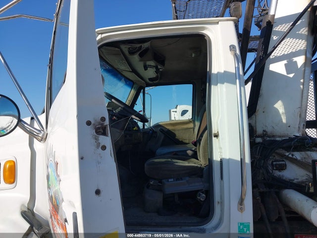 Продаж на аукціоні авто 2002 Sterling Truck Lt 9500, vin: 2FZHAZAS82AJ76521, номер лоту: 44983719