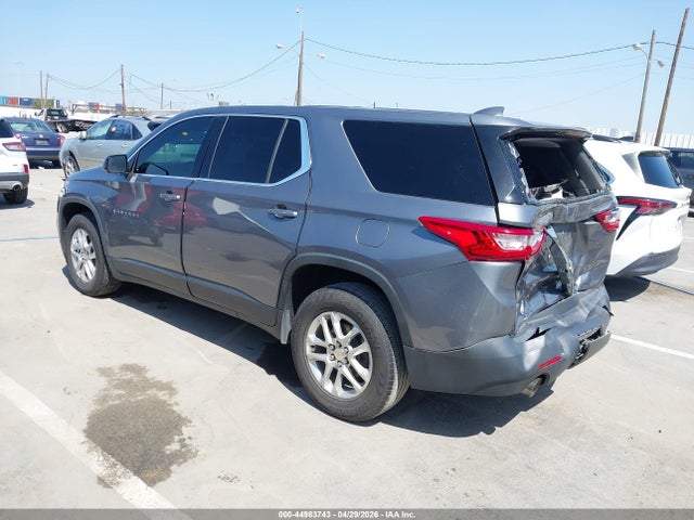 Chevrolet Traverse Ls 2019 1GNERFKW4KJ283913 Image 3