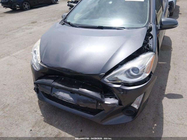 JTDKDTB3XF1105721 Toyota Prius C Two