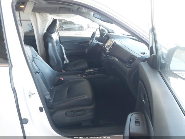 Honda Pilot Elite 2017 5FNYF6H04HB028020 Image 5