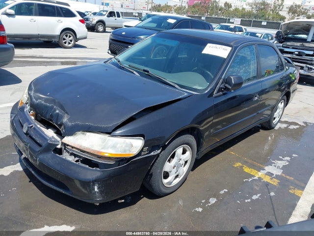 44983780 :رقم المزاد ، JHMCG6670YC007572 vin ، 2000 Honda Accord 2.3 Ex مزاد بيع