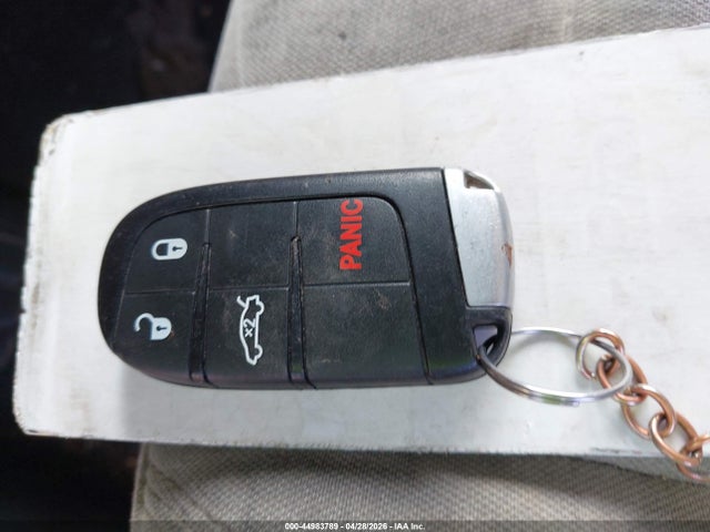 Aukcja sprzedaży 2015 Chrysler 200 Limited, vin: 1C3CCCAB6FN760021, numer aukcji: 44983789