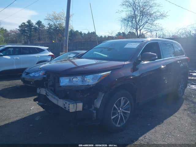5TDJZRFH0KS746055 Toyota Highlander Xle