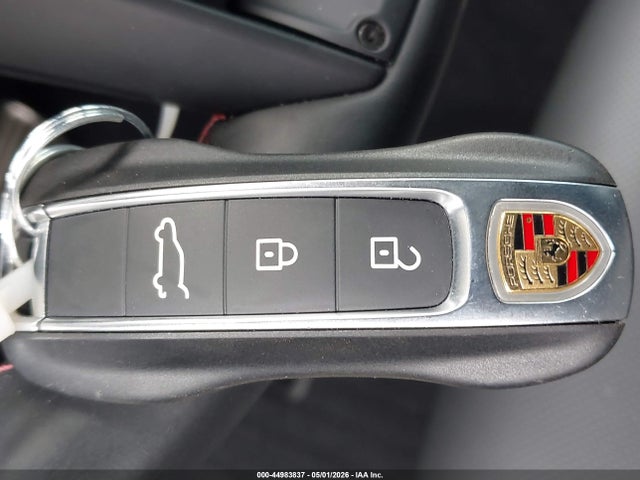 Продаж на аукціоні авто 2025 Porsche Cayenne Gts, vin: WP1AG2AY6SDA25138, номер лоту: 44983837