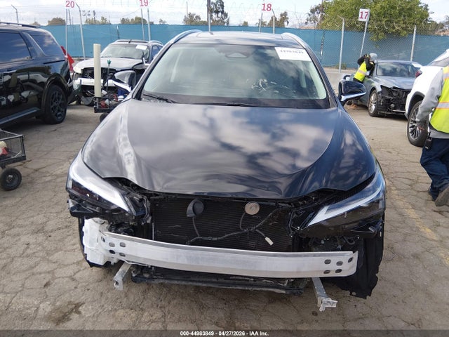 Продажа на аукционе авто 2024 Lexus Nx, vin: 2T2GGCEZ4RC04379, номер лота: 44983849