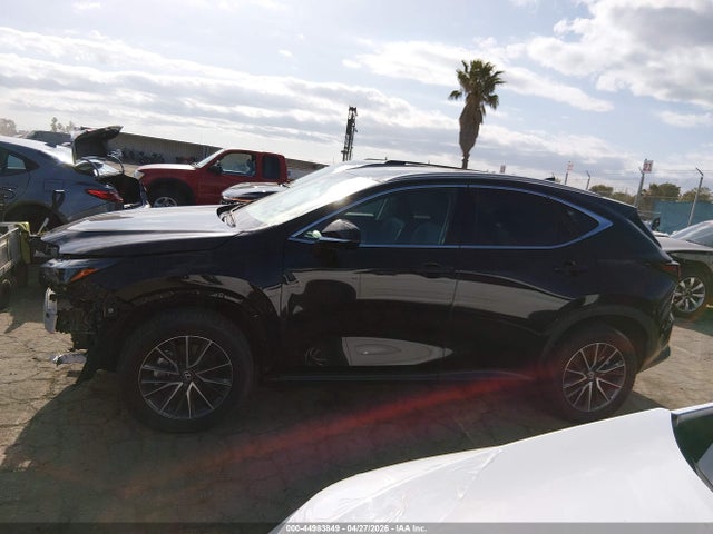 Продажа на аукционе авто 2024 Lexus Nx, vin: 2T2GGCEZ4RC04379, номер лота: 44983849