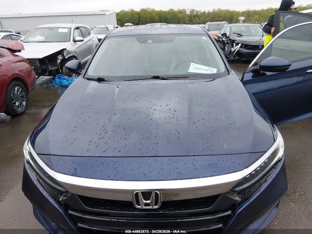44983870 :رقم المزاد ، 1HGCV1F93JA003952 vin ، 2018 Honda Accord Touring مزاد بيع