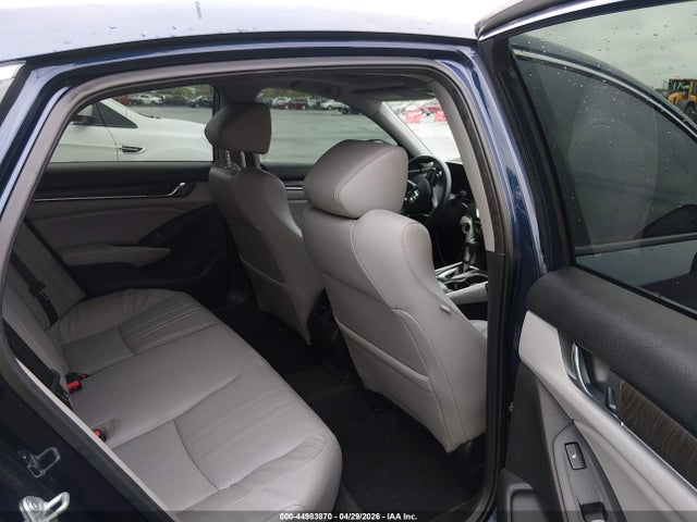 44983870 :رقم المزاد ، 1HGCV1F93JA003952 vin ، 2018 Honda Accord Touring مزاد بيع