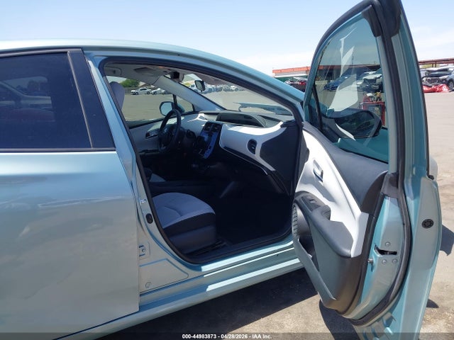 JTDL9RFU0K3003063 Toyota Prius Le