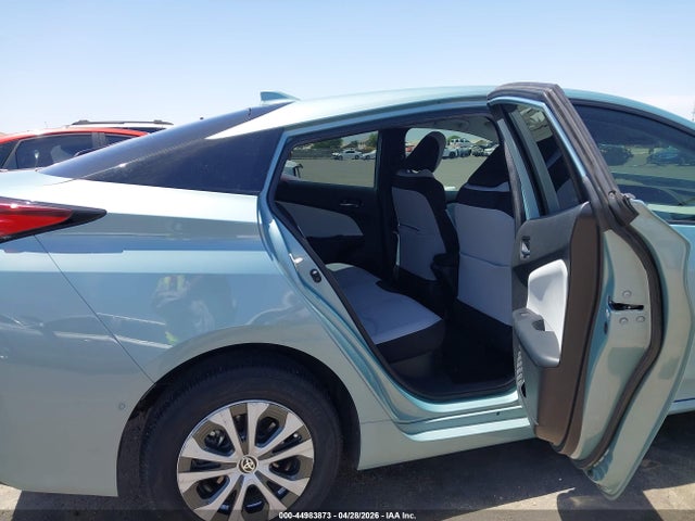 JTDL9RFU0K3003063 Toyota Prius Le