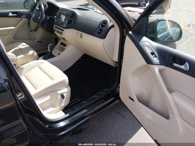 Продажа на аукционе авто 2014 Volkswagen Tiguan Sel, vin: WVGBV3AX6EW510330, номер лота: 44983889