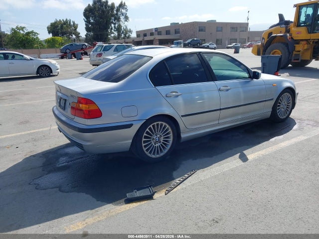 44983911 :رقم المزاد ، WBAEV53463KM27742 vin ، 2003 Bmw 330i مزاد بيع