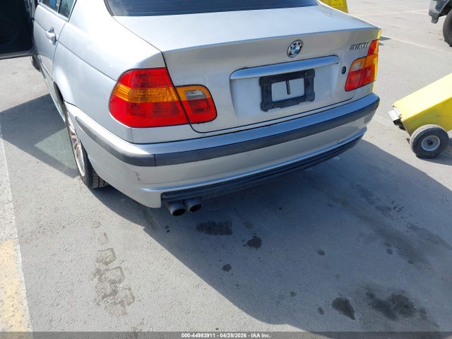 44983911 :رقم المزاد ، WBAEV53463KM27742 vin ، 2003 Bmw 330i مزاد بيع