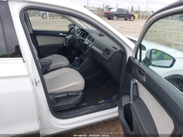 Продаж на аукціоні авто 2018 Volkswagen Tiguan 2.0t Se/2.0t Sel, vin: 3VV2B7AX0JM161343, номер лоту: 44983927