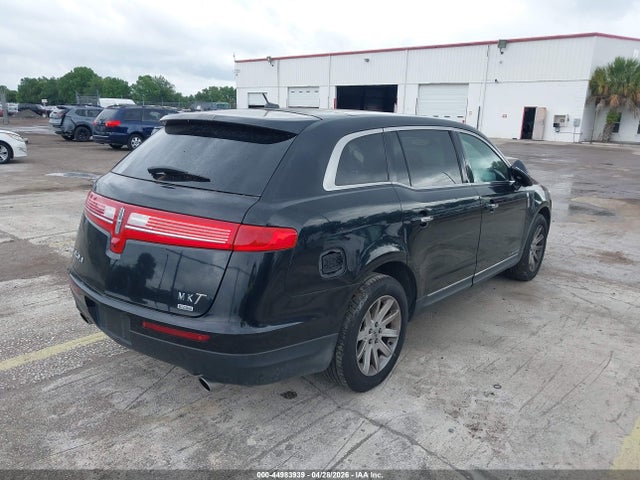44983939 :رقم المزاد ، 2LMHJ5NK3HBL01394 vin ، 2017 Lincoln Mkt Livery مزاد بيع