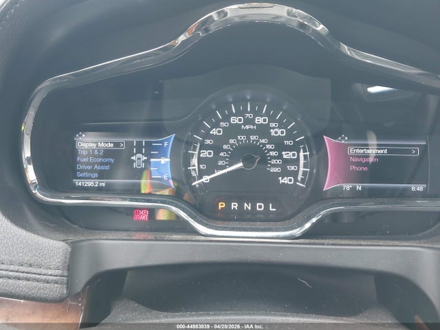 44983939 :رقم المزاد ، 2LMHJ5NK3HBL01394 vin ، 2017 Lincoln Mkt Livery مزاد بيع