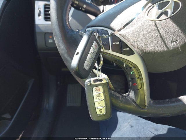 Продажа на аукционе авто 2012 Hyundai Elantra Limited, vin: 5NPDH4AE9CH104456, номер лота: 44983947