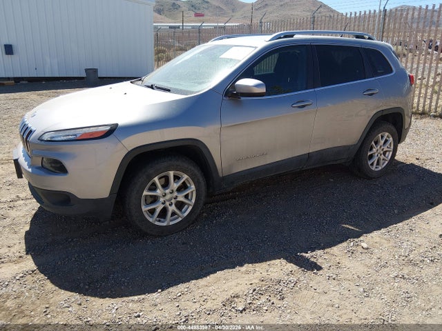 Продаж на аукціоні авто 2016 Jeep Cherokee Latitude, vin: 1C4PJMCB0GW227776, номер лоту: 44983987