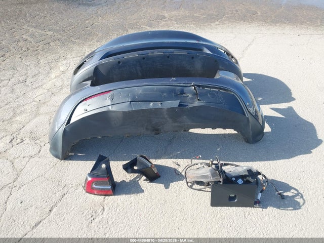 5YJYGDEF9MF093997 Tesla Model Y Performance Dual Motor All-wheel Drive