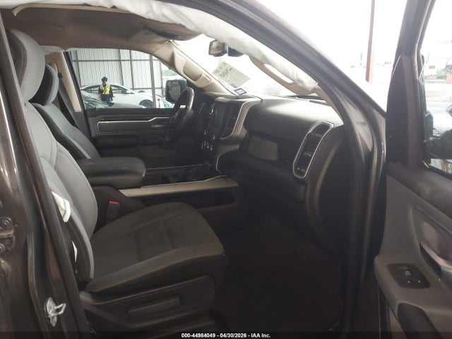 44984049 :رقم المزاد ، 1C6RREBT7KN579485 vin ، 2019 Ram 1500 Big Horn/lone Star  4x2 6'4 Box مزاد بيع