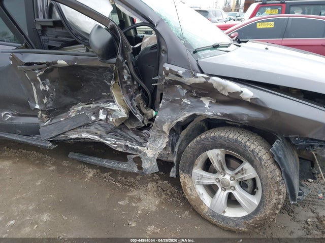 44984054 :رقم المزاد ، 1C4NJDBB5ED815769 vin ، 2014 Jeep Compass Sport مزاد بيع