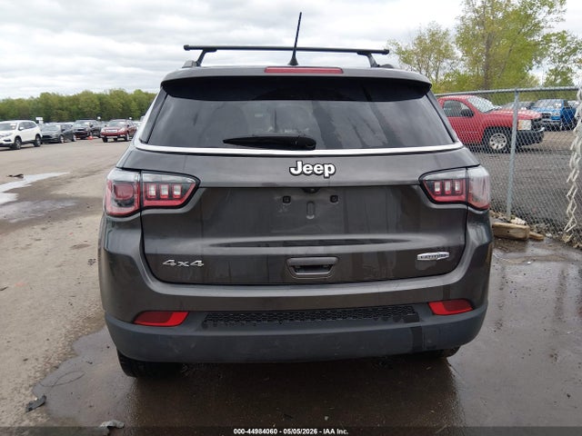 44984060 :رقم المزاد ، 3C4NJDBB2KT734668 vin ، 2019 Jeep Compass Latitude 4x4 مزاد بيع