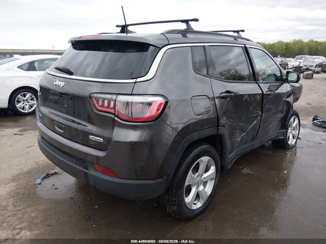 44984060 :رقم المزاد ، 3C4NJDBB2KT734668 vin ، 2019 Jeep Compass Latitude 4x4 مزاد بيع