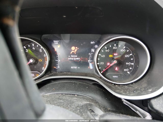 44984060 :رقم المزاد ، 3C4NJDBB2KT734668 vin ، 2019 Jeep Compass Latitude 4x4 مزاد بيع