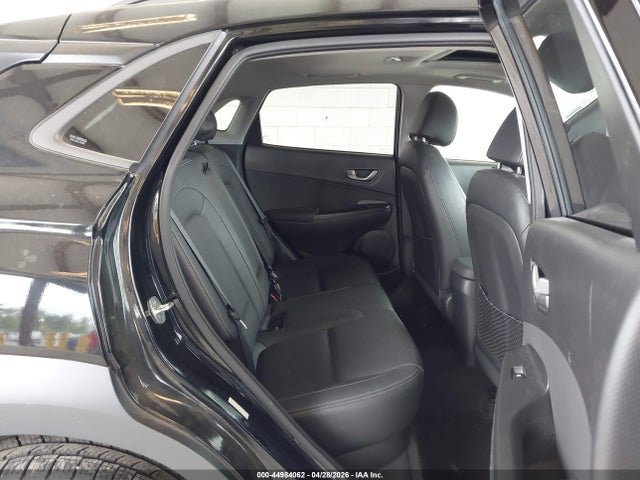 KM8K5CA58JU068218 Hyundai Kona Ultimate