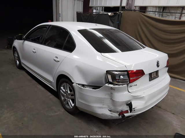 Продаж на аукціоні авто 2015 Volkswagen Jetta 2.0l S, vin: 3VW2K7AJ1FM226067, номер лоту: 44984078
