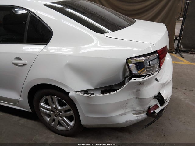 Продаж на аукціоні авто 2015 Volkswagen Jetta 2.0l S, vin: 3VW2K7AJ1FM226067, номер лоту: 44984078
