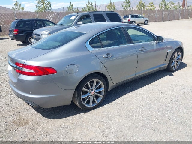 SAJWJ0FF0F8U64839 Jaguar Xf 3.0 Portfolio/3.0 Sport