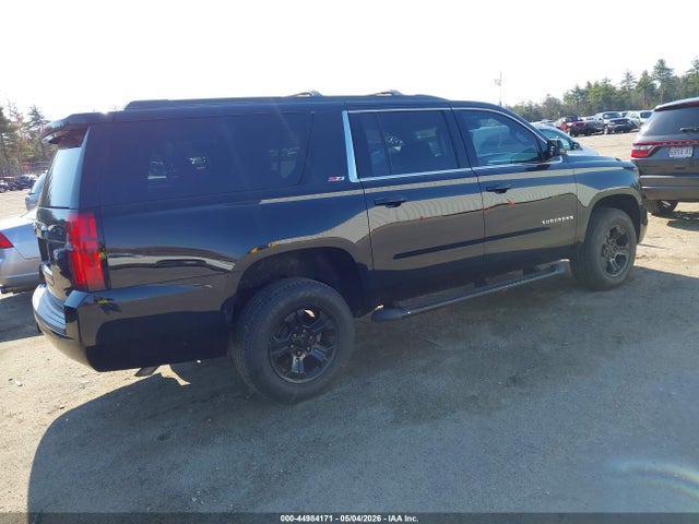 Chevrolet Suburban Lt 2017 1GNSKHKC9HR394556 Image 4