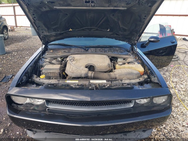 44984192 :رقم المزاد ، 2B3CJ4DG5BH603745 vin ، 2011 Dodge Challenger مزاد بيع