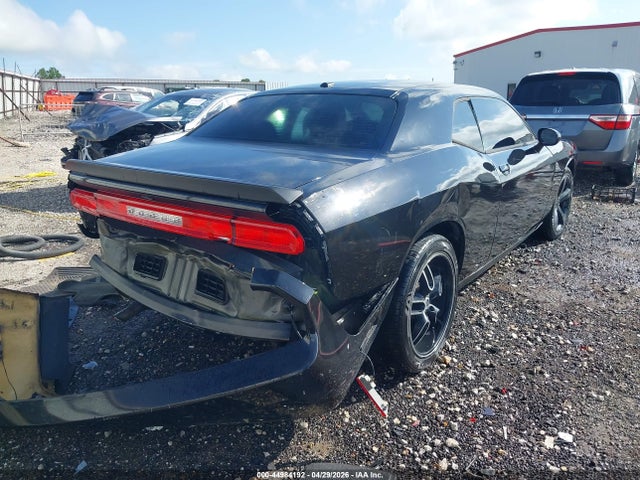 44984192 :رقم المزاد ، 2B3CJ4DG5BH603745 vin ، 2011 Dodge Challenger مزاد بيع