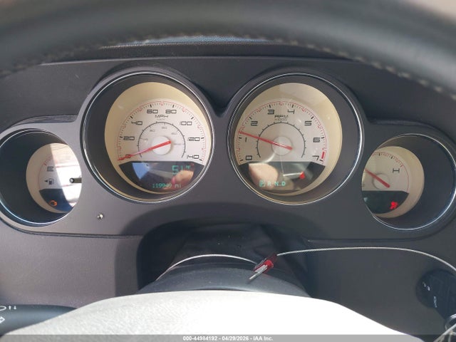 44984192 :رقم المزاد ، 2B3CJ4DG5BH603745 vin ، 2011 Dodge Challenger مزاد بيع