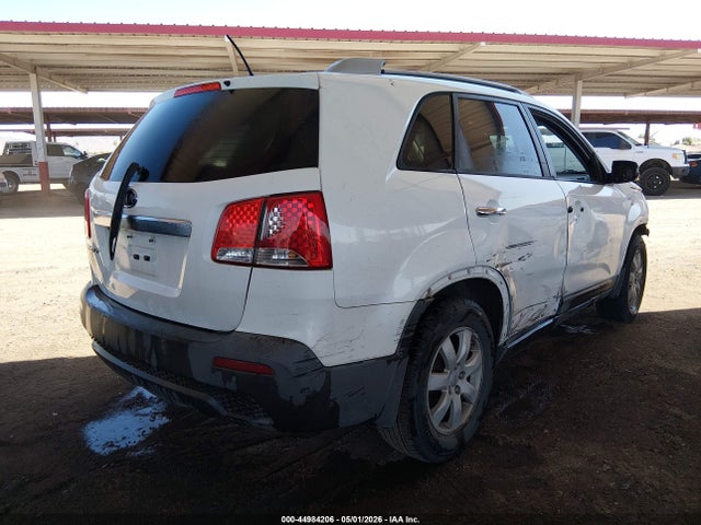 44984206 :رقم المزاد ، 5XYKT4A28DG374783 vin ، 2013 Kia Sorento Lx V6 مزاد بيع