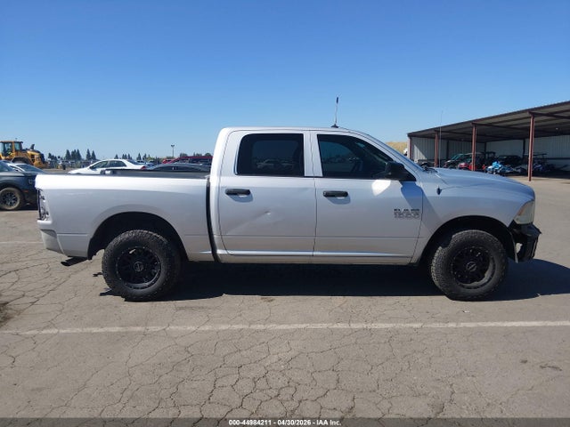 Aukcja sprzedaży 2018 Ram 1500 Express  4x4 5'7 Box, vin: 1C6RR7KG1JS146940, numer aukcji: 44984211