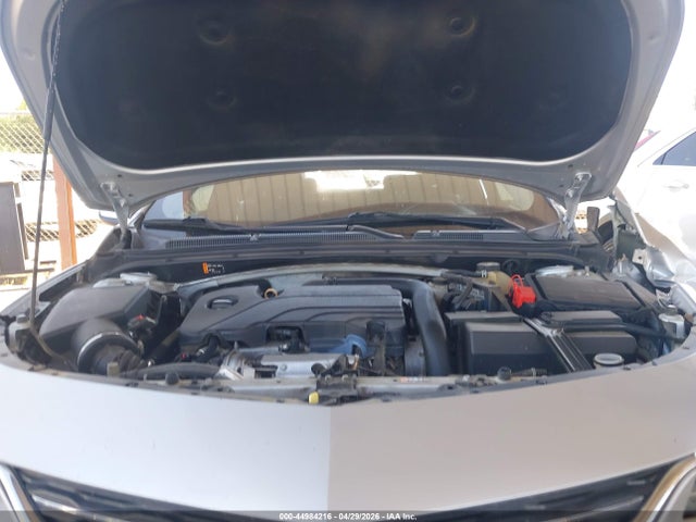 1G1ZD5ST2JF133298 Chevrolet MALIBU LT