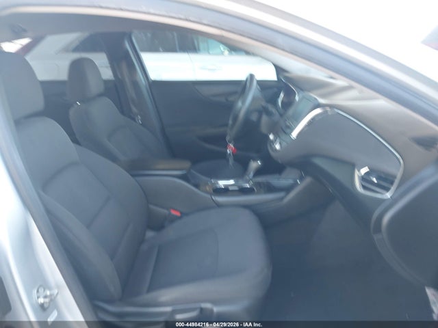 1G1ZD5ST2JF133298 Chevrolet MALIBU LT
