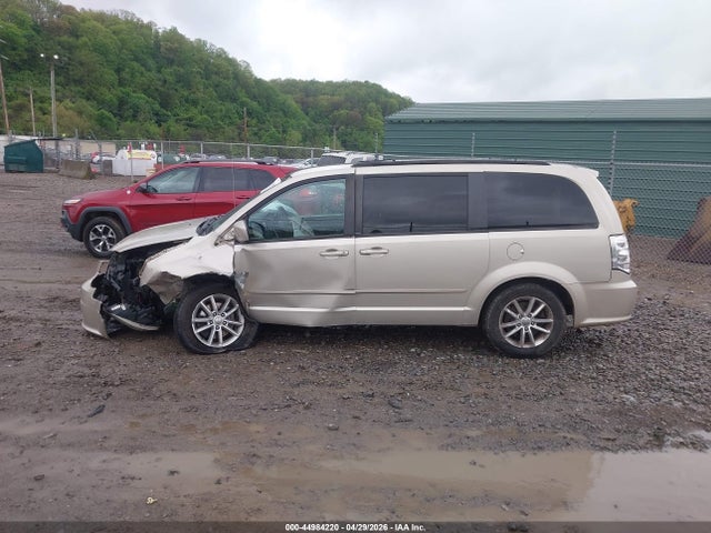 Auction sale of the 2013 Dodge Grand Caravan Sxt, vin: 2C4RDGCG2DR768992, lot number: 44984220