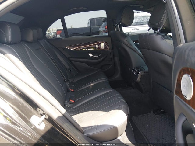 WDDZF6GB8JA430893 Mercedes-Benz E 400 4matic