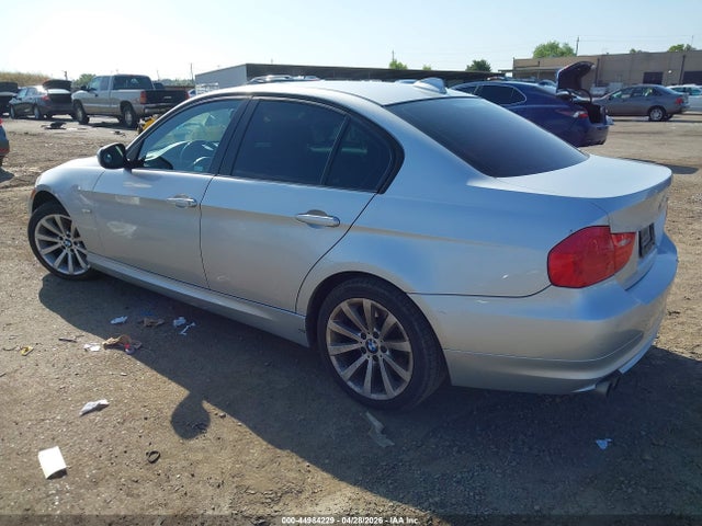 Продажа на аукционе авто 2011 Bmw 328i, vin: WBAPH5G52BNM77621, номер лота: 44984229