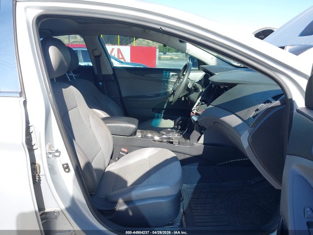 44984237 :رقم المزاد ، 5NPEC4ABXBH227027 vin ، 2011 Hyundai Sonata Se 2.0t مزاد بيع