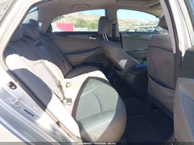 44984237 :رقم المزاد ، 5NPEC4ABXBH227027 vin ، 2011 Hyundai Sonata Se 2.0t مزاد بيع