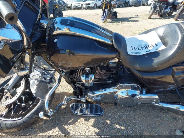 Harley-Davidson FLHXS 2021 1HD1KRP16MB609796 Image 9